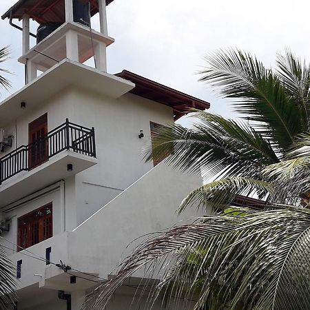 Sanjula Apartments Hikkaduwa Εξωτερικό φωτογραφία