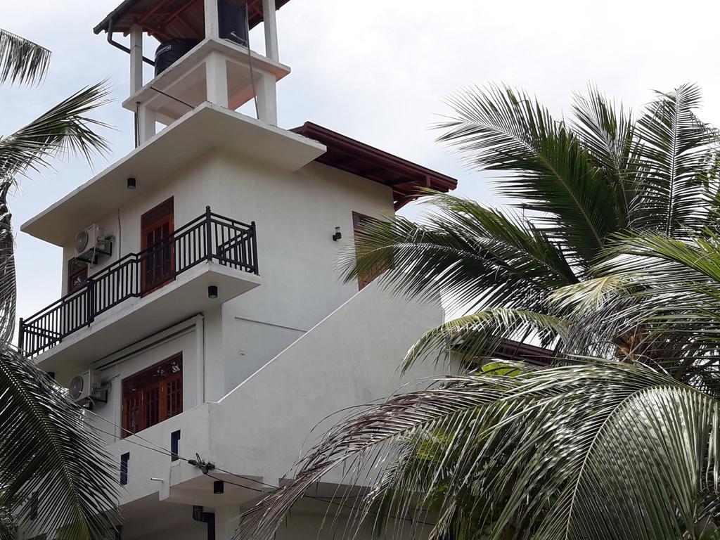 Sanjula Apartments Hikkaduwa Εξωτερικό φωτογραφία