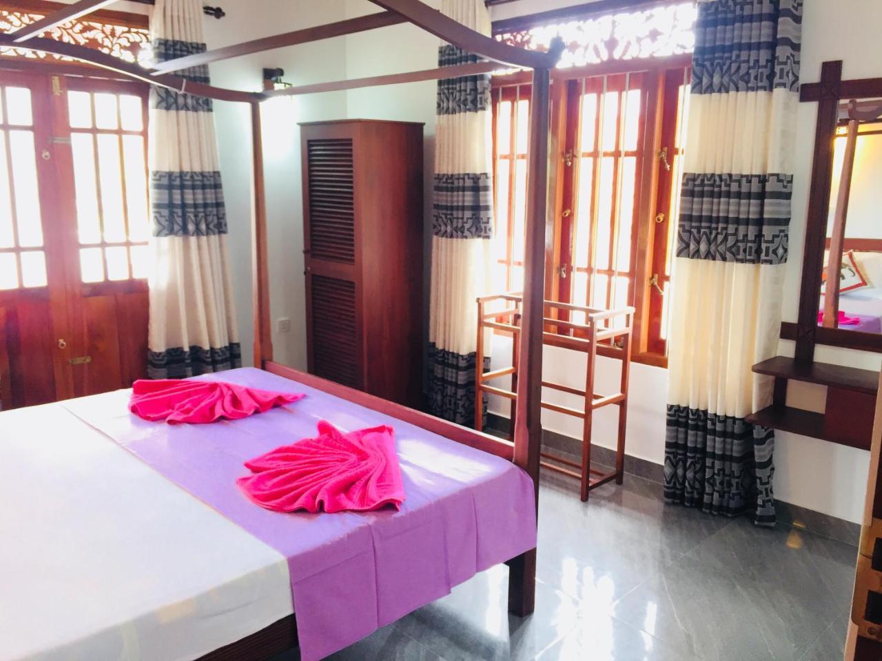 Sanjula Apartments Hikkaduwa Εξωτερικό φωτογραφία