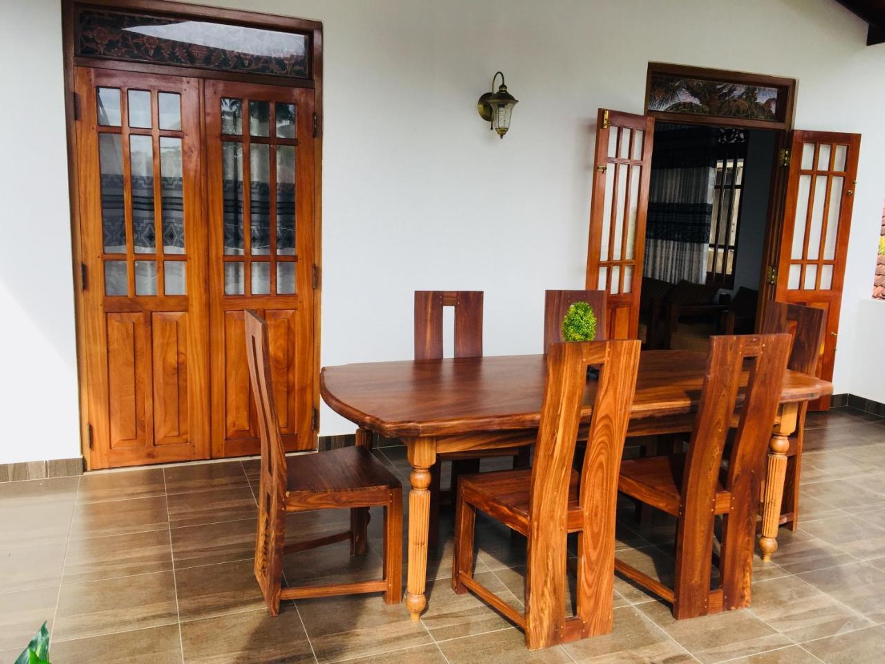 Sanjula Apartments Hikkaduwa Εξωτερικό φωτογραφία