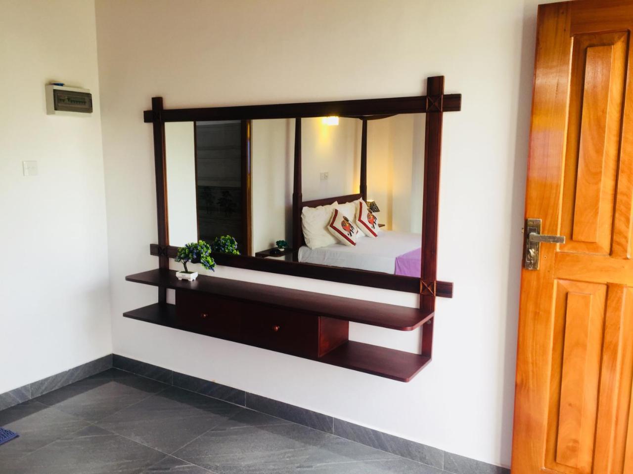 Sanjula Apartments Hikkaduwa Εξωτερικό φωτογραφία